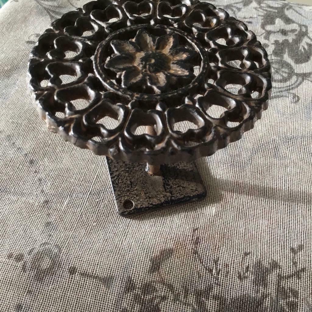 Cast Iron Ornate Hold Back | French Antique Style Curtain Tieback