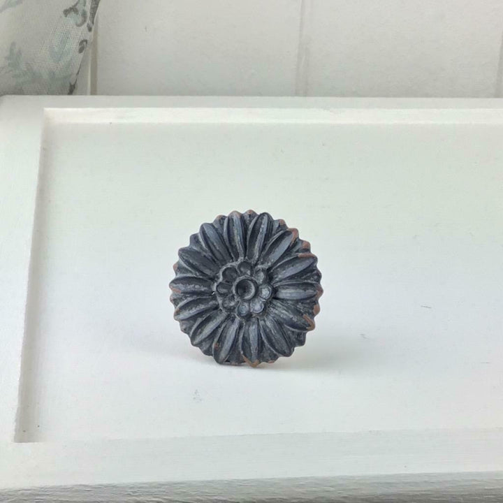 Antique Black Daisy Knob