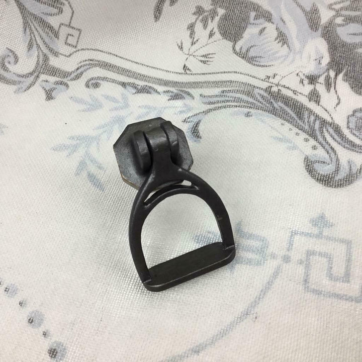 Stirrup Iron Drop Pull Handle