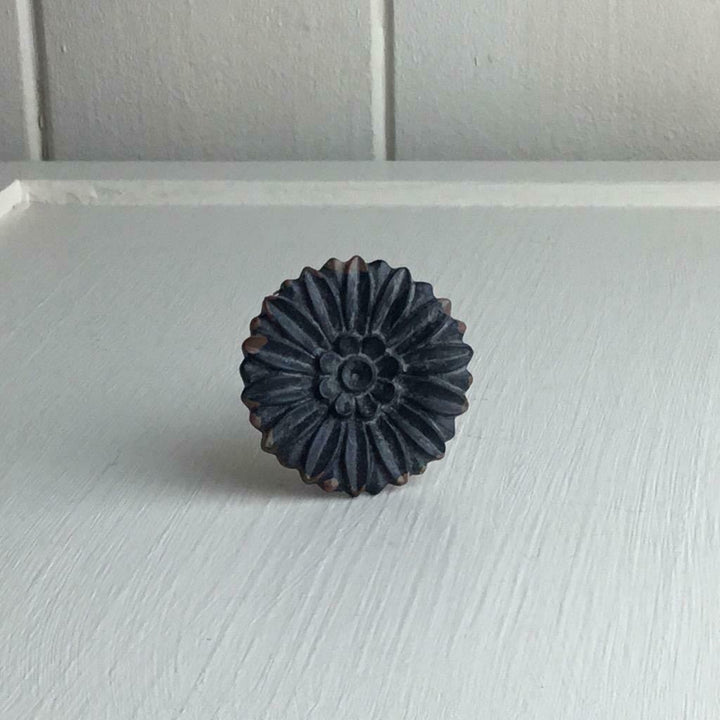 Antique Black Daisy Knob
