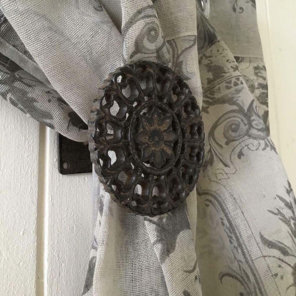 Cast Iron Ornate Hold Back | French Antique Style Curtain Tieback