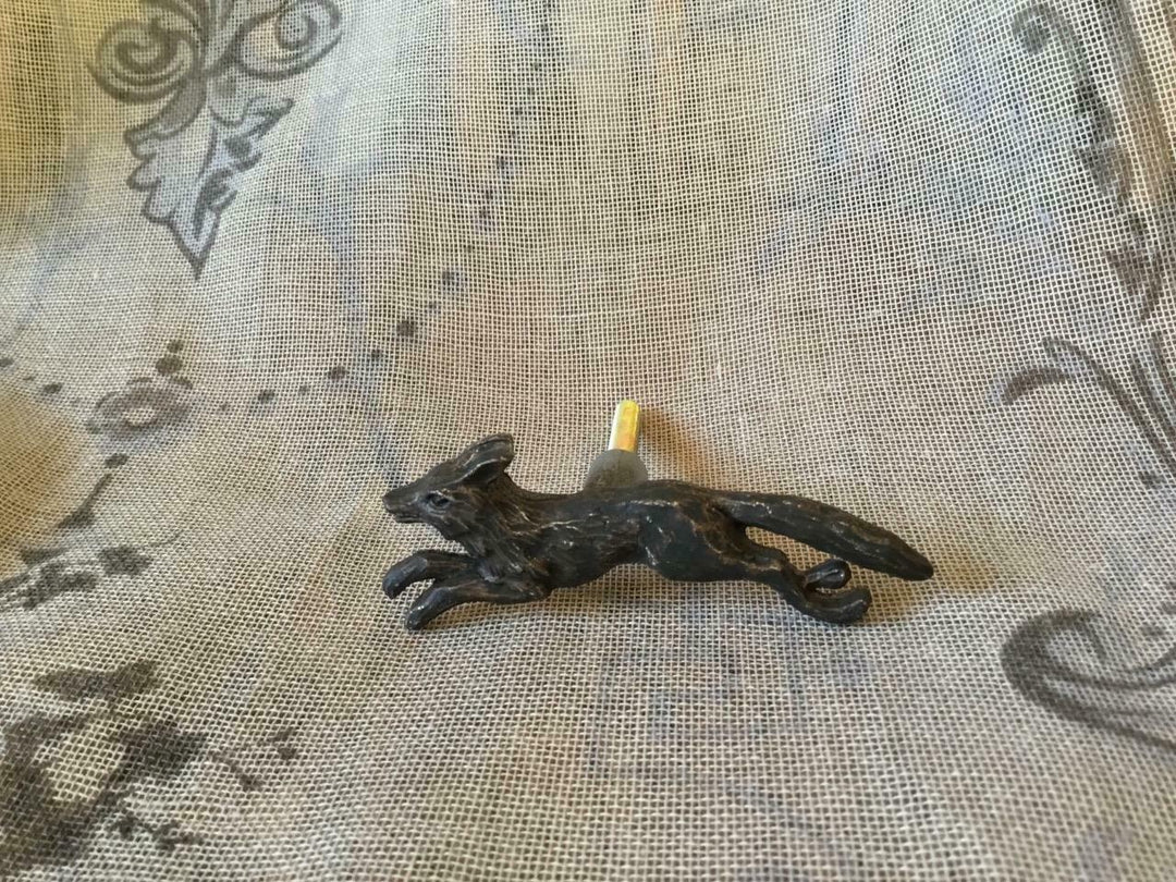 Running Fox Drawer Door Knob