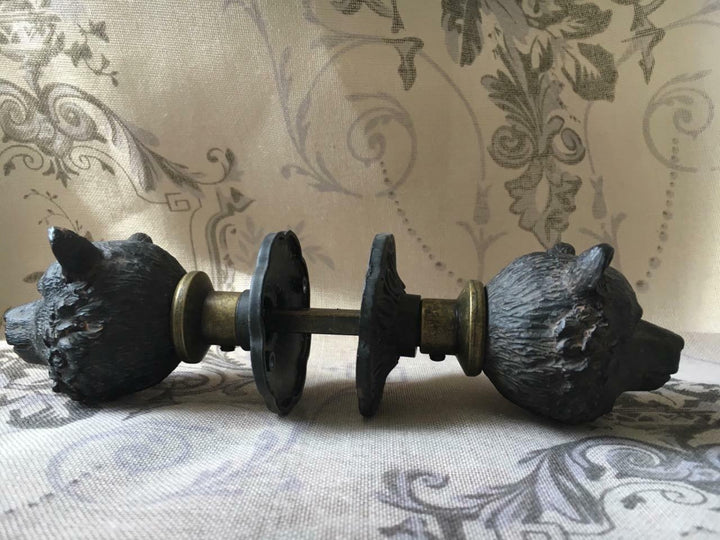 Antique Style Solid Cast Ornate Bear Door Knob Set