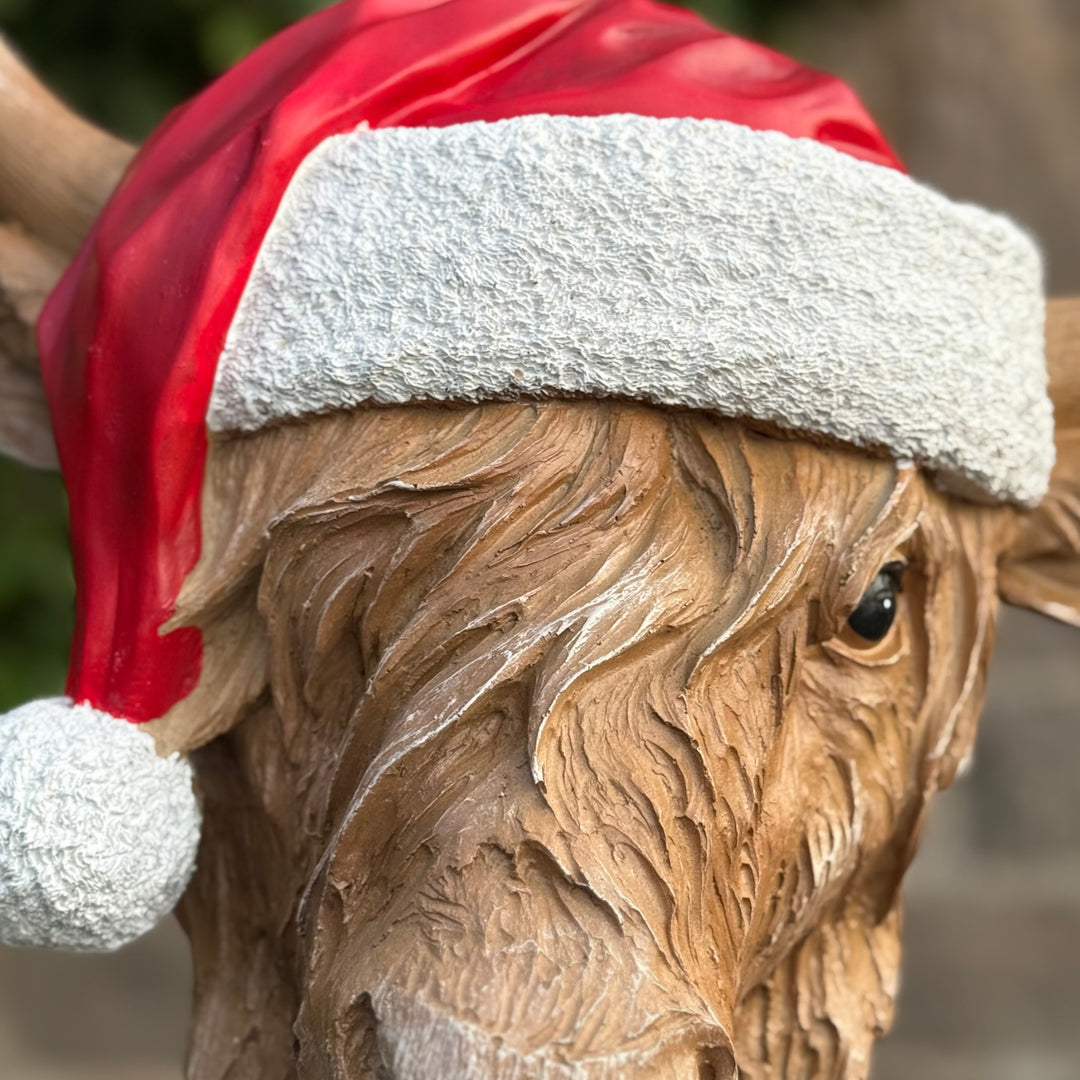 Highland Cow Christmas Wall Decoration