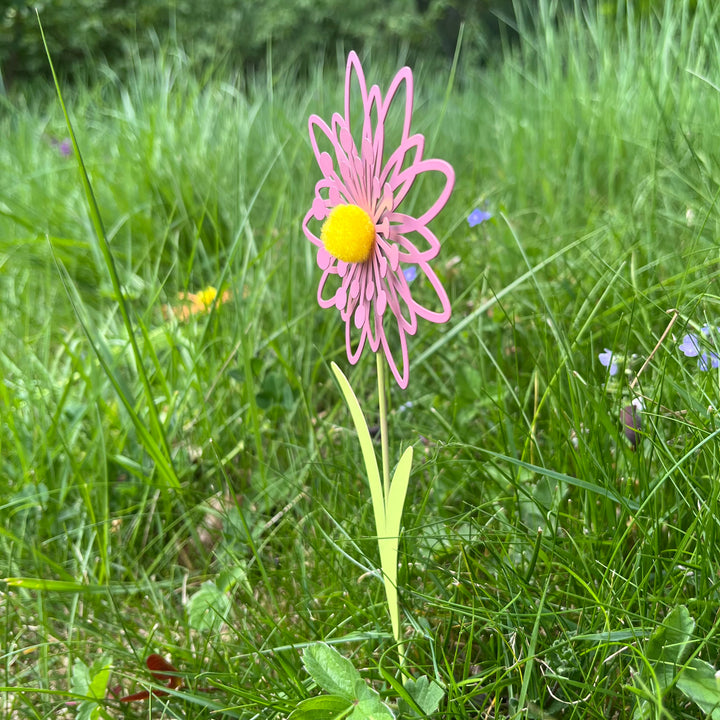 Pink Daisy Metal Flower Garden Stake