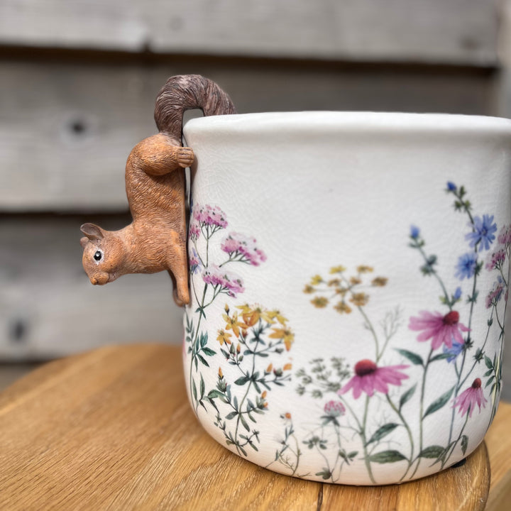 Squirrel Pot Hanger