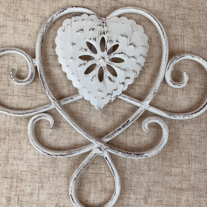 Heart Lattice French Vintage Style Toilet Roll Holder