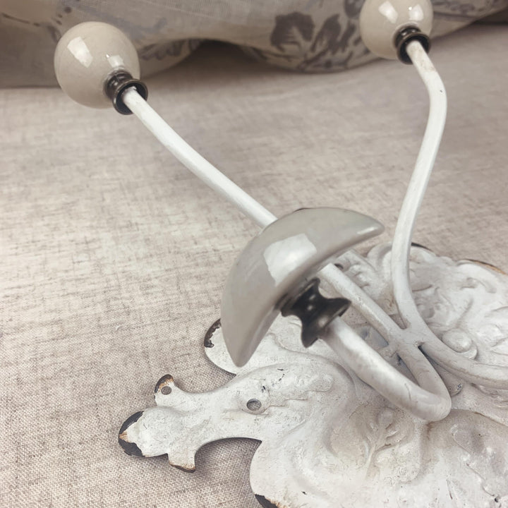 Antique Style 4 Hooks Wall Mount