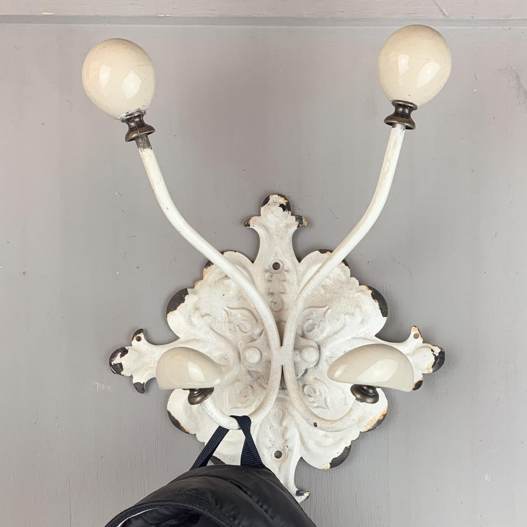 Antique Style 4 Hooks Wall Mount