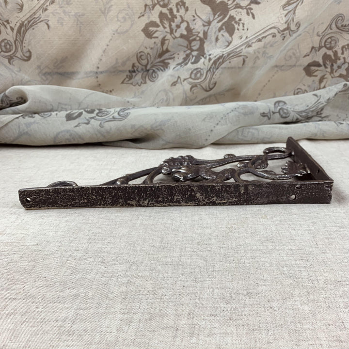 Squirrel Cast Iron Bracket