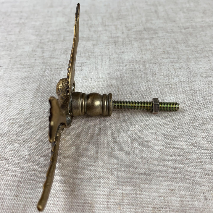 Ornate Golden Swallow Knob