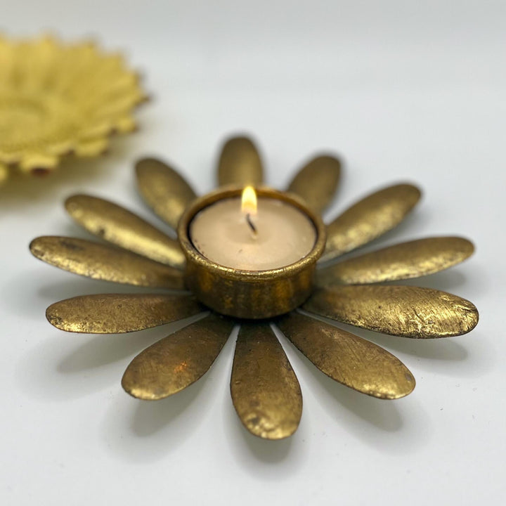 Gold Daisy T Light Candleholder