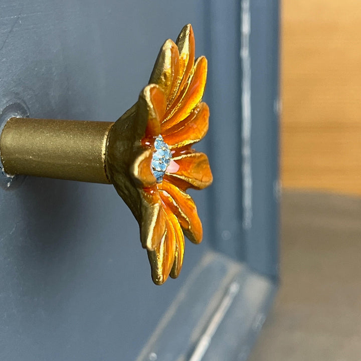 Orange Daisy Flower Knob