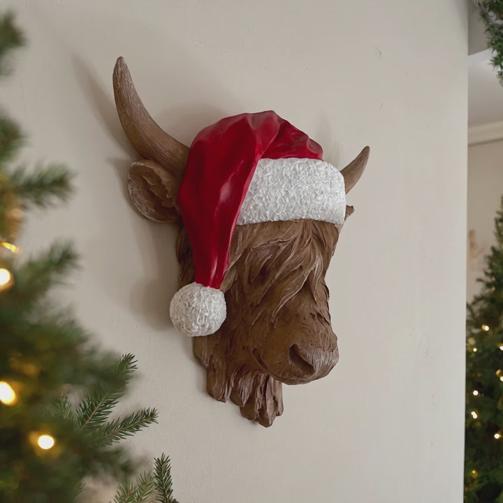 Christmas Highland Cow Head Wall Hanger